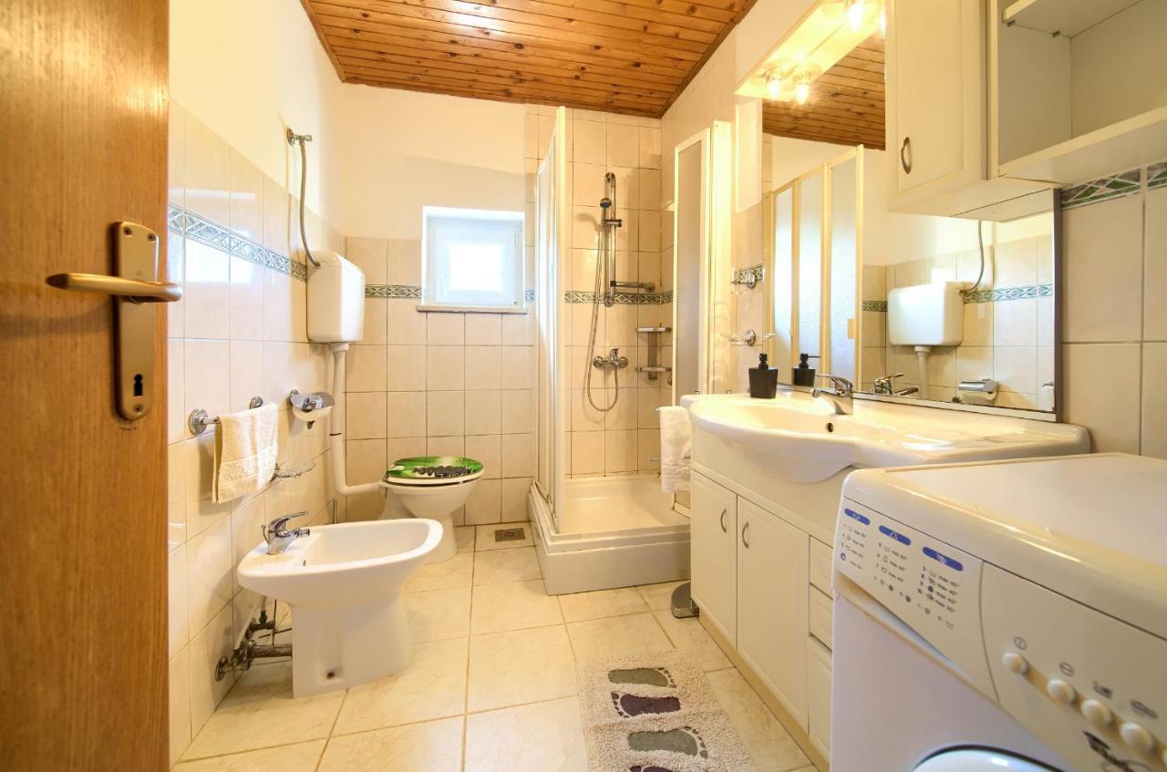 Apartment Lipovac Malinska Dış mekan fotoğraf