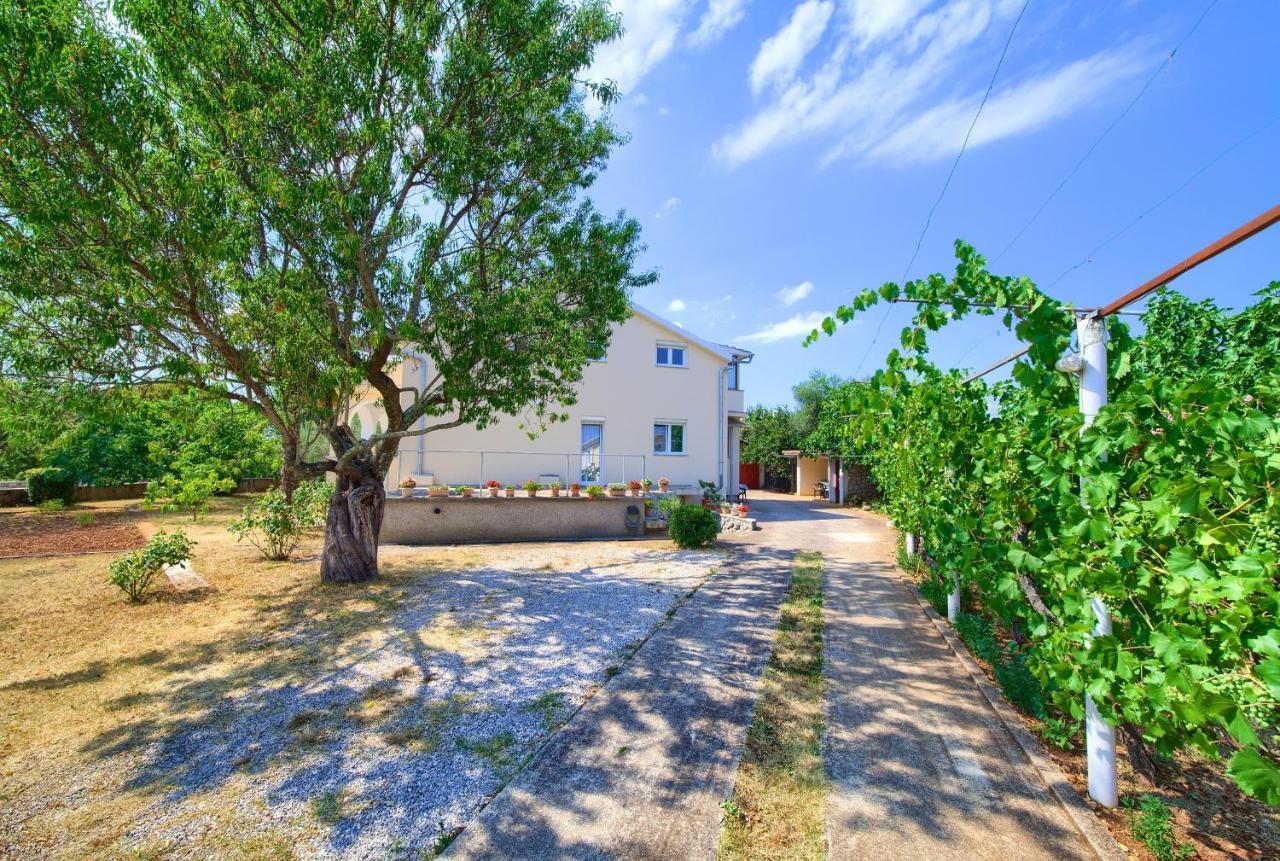 Apartment Lipovac Malinska Dış mekan fotoğraf