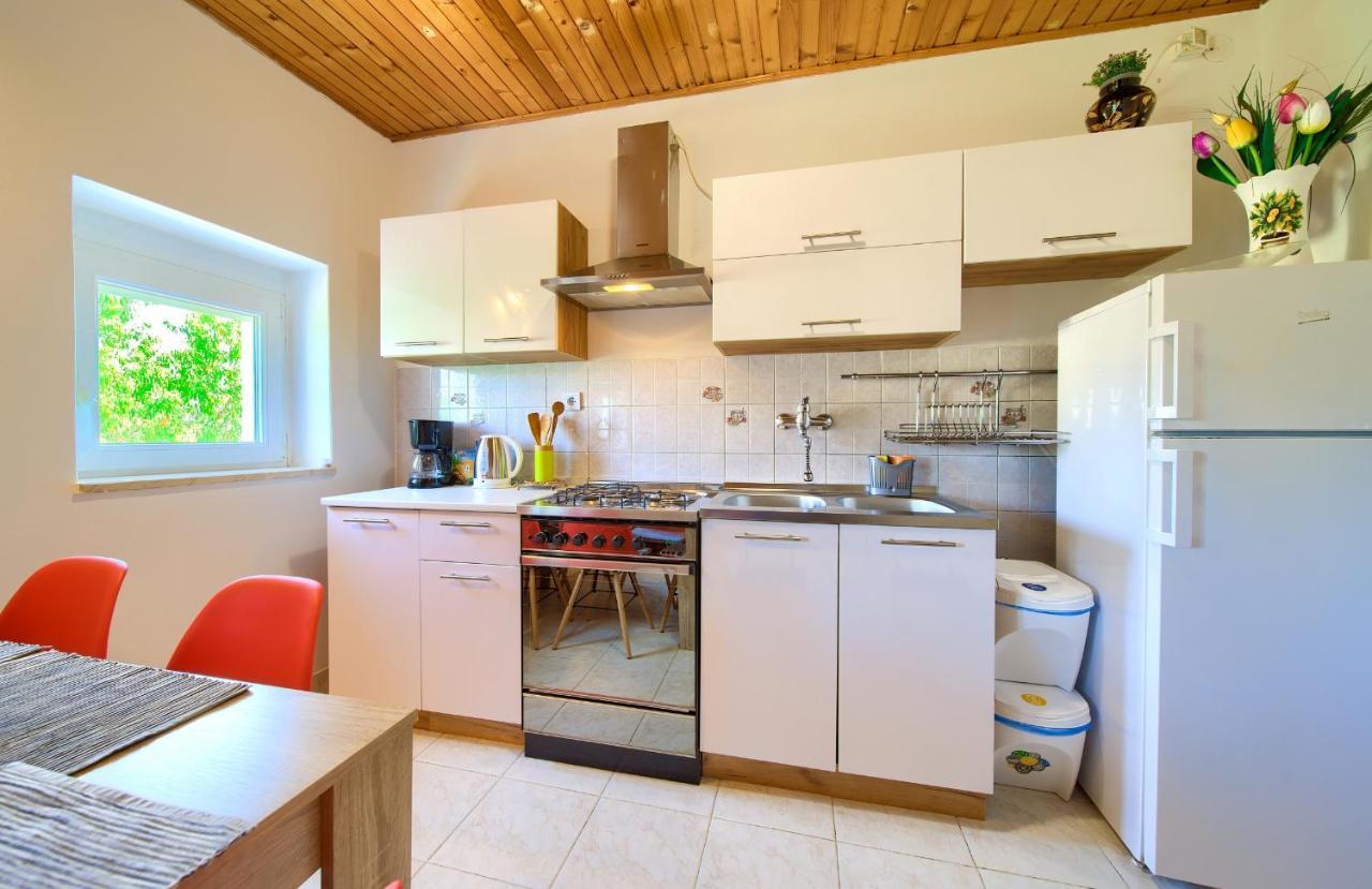 Apartment Lipovac Malinska Dış mekan fotoğraf