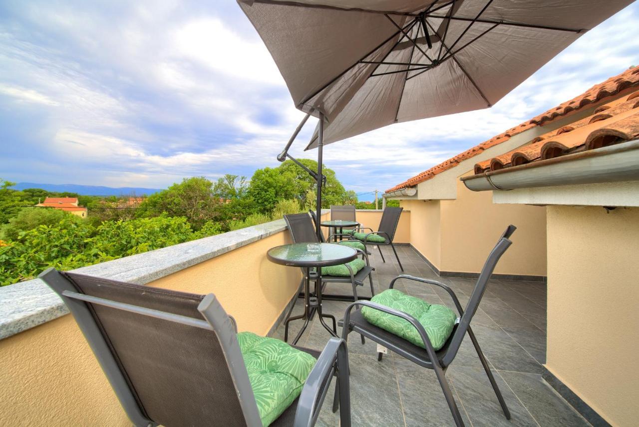 Apartment Lipovac Malinska Dış mekan fotoğraf