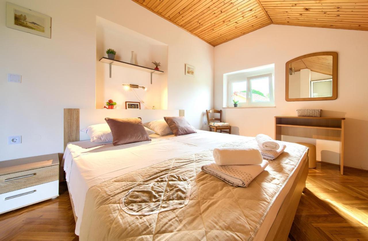 Apartment Lipovac Malinska Dış mekan fotoğraf